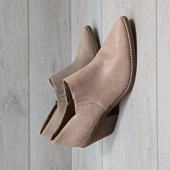 Lucky Brand Women Tresee Ankle Pointed toe heels leather boots shoes sz 8.5M - Picture 1 of 11